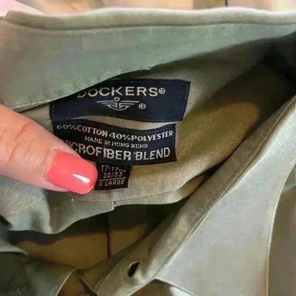 Dockers button down dress shirt, microfiber, polyester blend. Men’s XL Taupe - Picture 3 of 9